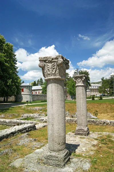 As colunas em Cetinje — Fotografia de Stock