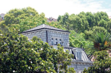 Eski tren istasyonunda Herceg Novi