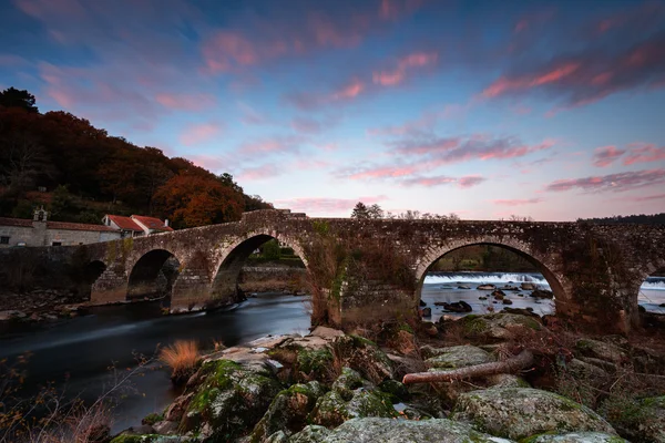 Alte römische Brücke in Spanien — Stockfoto