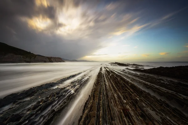 Pobřeží Atlantského oceánu ve Španělsku — Stock fotografie