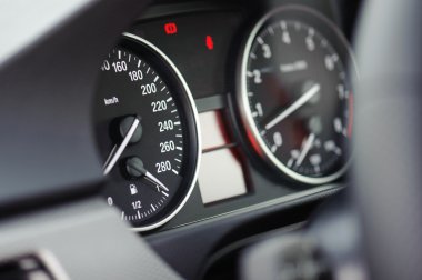 modern otomobil dashboard