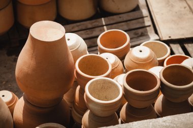 Büyük kavrulmuş ceramimc tencere sır depolama olmadan