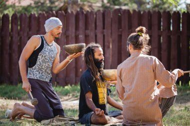 Avatar Yoga Festivali'nde Tibet şarkı kaseleri ile Ses meditasyon