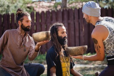 Avatar Yoga Festivali'nde Tibet şarkı kaseleri ile Ses meditasyon