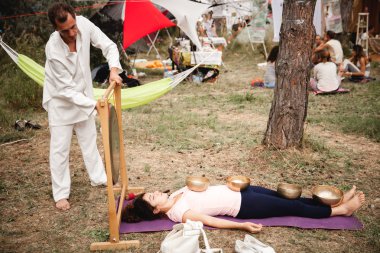 Avatar Yoga Festivali'nde Tibet şarkı kaseleri ile Ses meditasyon