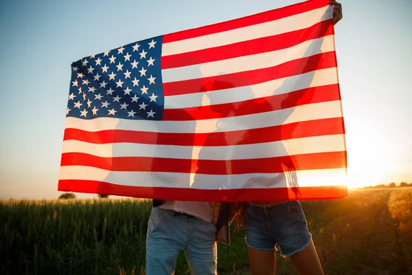 4 juli. USA onafhankelijkheidsdag vieren met nationale Amerikaanse vlag — Stockfoto