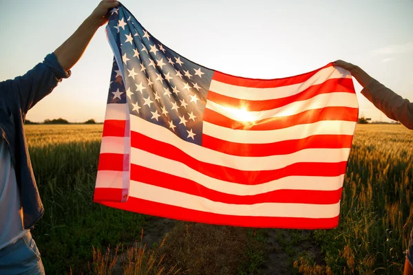 4 juli. USA onafhankelijkheidsdag vieren met nationale Amerikaanse vlag — Stockfoto