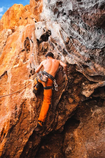 Bold choice - rock climbing — Stock Photo, Image