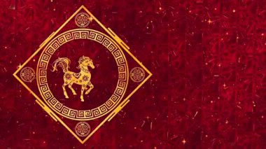 Neşeli Çin Yeni Yılı 'nı, Refah ve Neşeyi Sembolize eden Kırmızı Arkaplan Üzerine Altın Bir Altın At Tasarımı Yaparak Kutlayın. Yüksek kalite 4k görüntü