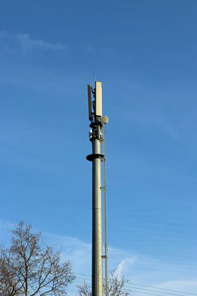 Mastro de telefone móvel — Fotografia de Stock