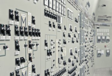 Kontrol odası nükleer santral üretimi