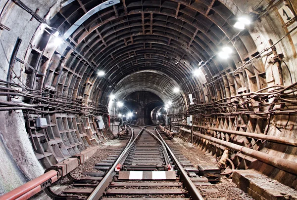 Kiev subway tunnel — Stock Photo, Image