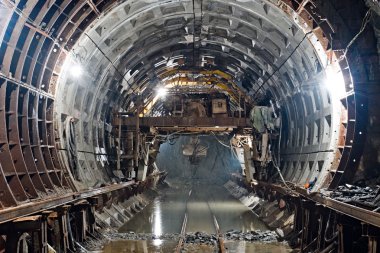 İnşaatta metro tüneli