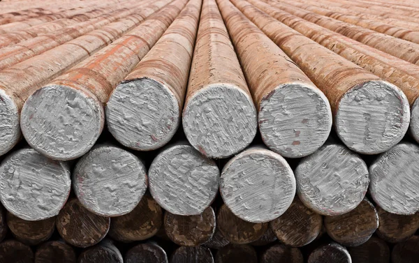 Fabrika depo çelik kütük