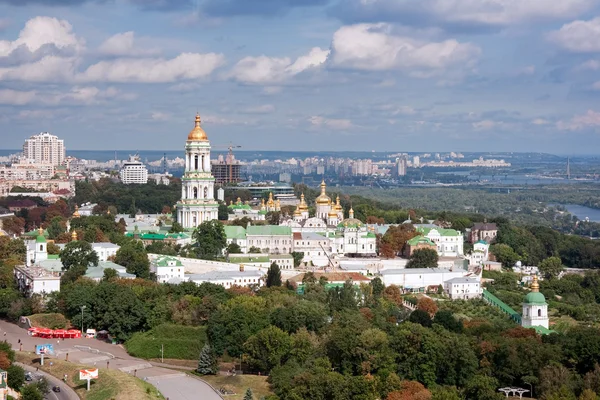 Vista aérea da Lavra Kiev-Pechersk em Kiev — Fotografia de Stock