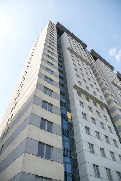 Aşağıdan bina