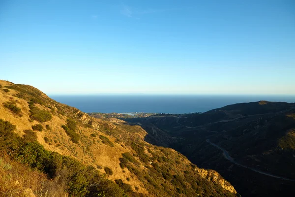 Vue sur l'océan et géologie, Malibu, CA — Photo