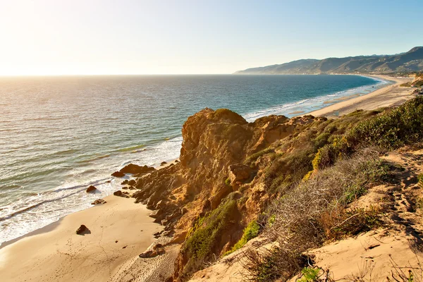 Kaya oluşumu noktası Dume Beach Malibu okyanusta tarafından