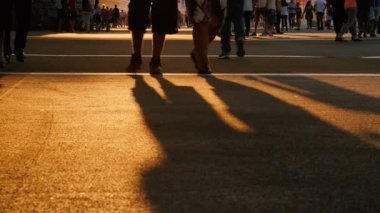 kalabalık yaya trafiğine Caddesi üzerinde