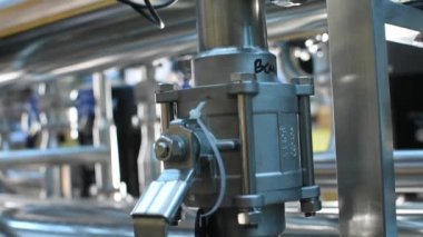 Eczanedeki su hazırlama, temizlik ve tedavi için ilaç teknolojisi ekipmanı tesisi