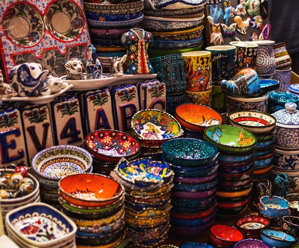Коллекция Турецкой Керамики Продаже Большом Базаре Стамбуле Турция Турецкий Красочный Стоковое Изображение