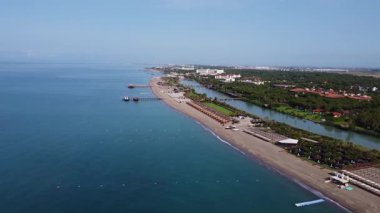 Antalya 'da deniz ve nehir manzarası