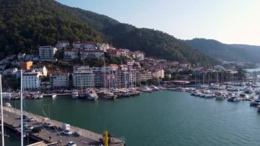 Fethiye şehir merkezindeki limandaki gemilerin hava görüntüsü.