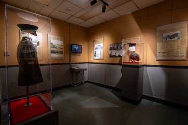 Diefenbunker Kanada 'nın Soğuk Savaş Müzesi' nin iç manzarası. Ottawa, Kanada - 17 Aralık 2025.