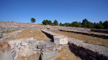 Alacahoyuk 'taki tarihi harabelerin manzarası