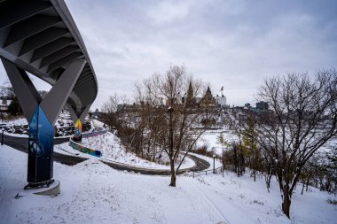 Kış boyunca Ottawa 'daki Major' s Hill Park manzarası. Ottawa, Kanada - 16 Aralık 2025.