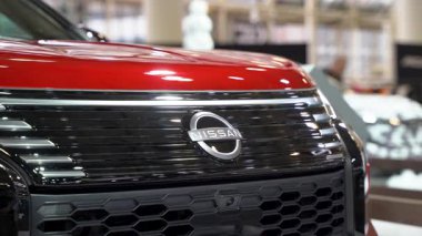 Kanada Uluslararası Otomobil Fuarı 'nda Nissan Rogue Hybrid' in görüntüsü. Toronto, Kanada - 19 Şubat 2026.