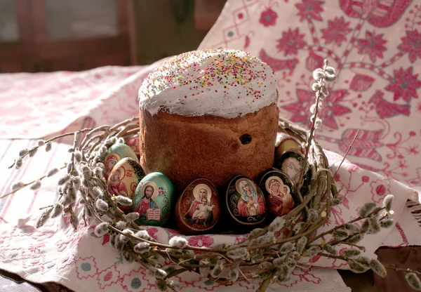 Yumurtalı Paskalya kulich