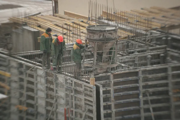 Constructor haciendo su trabajo — Foto de Stock