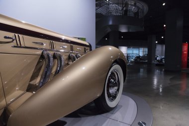 Altın 1937 Delage D8-120 Coupe Aerosport