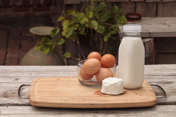 Latte, uova e formaggio — Foto Stock