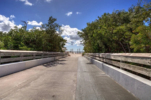 Boardwalk Levando Lovers Key State Park Dia Ensolarado Fort Myers — Fotografia de Stock