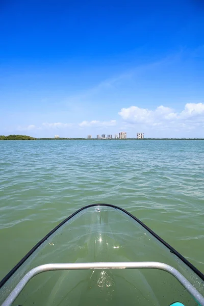 Clear Kayak Forgia Attraverso Corso Acqua Della Chiave Lovers Bonita — Foto Stock