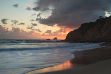 Hilal Körfezi üzerinden günbatımı