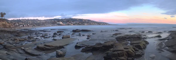 Vista panoramica sul tramonto della spiaggia principale — Foto Stock