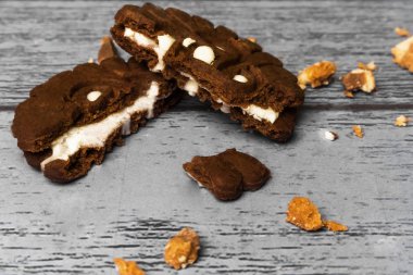 Çikolata pişirme yarım