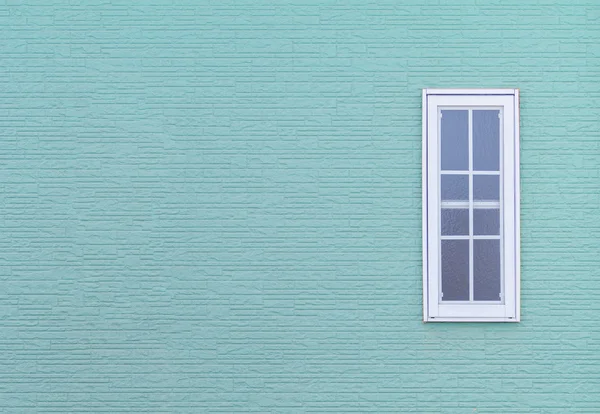 Windows ve evin dış duvar detay. — Stok fotoğraf