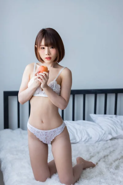 Портрет Азиатской Молодой Женщины Сексуальном Бикини Спальне Концепция Сексуальной Девушки — стоковое фото