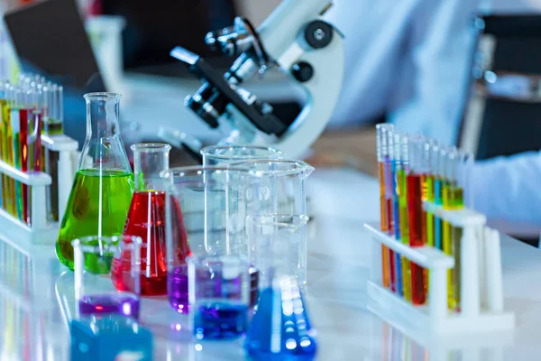 Laboratory Research Scientific Glassware Blur Scientist Researching Background — Stock Photo, Image