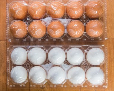 İki renkli yumurta Paketli