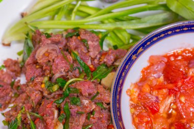 Baharatlı sosu Baharatlı Kıyma çiğ salata etli / Tay gıda.
