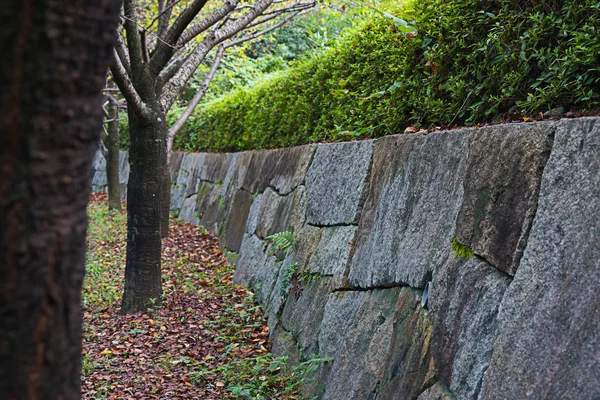 Stone walls around park — Stock Photo, Image