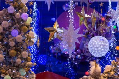 Arka plan ile dekore edilmiş ch yanıp sönen Noel tatili