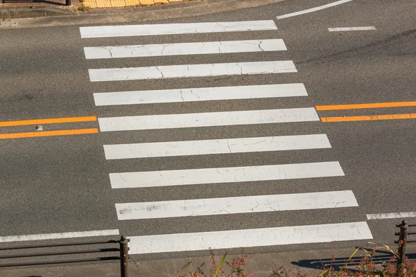 Városi gyalogos crosswalk. — Stock Fotó