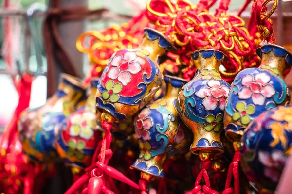 Nó da sorte, fortuna chaveiro ornamento para decoração de Ano Novo Chinês em Chinatown, Tailândia — Fotografia de Stock