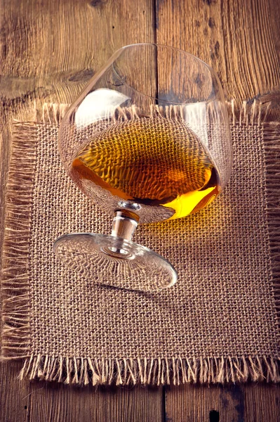 Виски Бурбон в стакане — стоковое фото